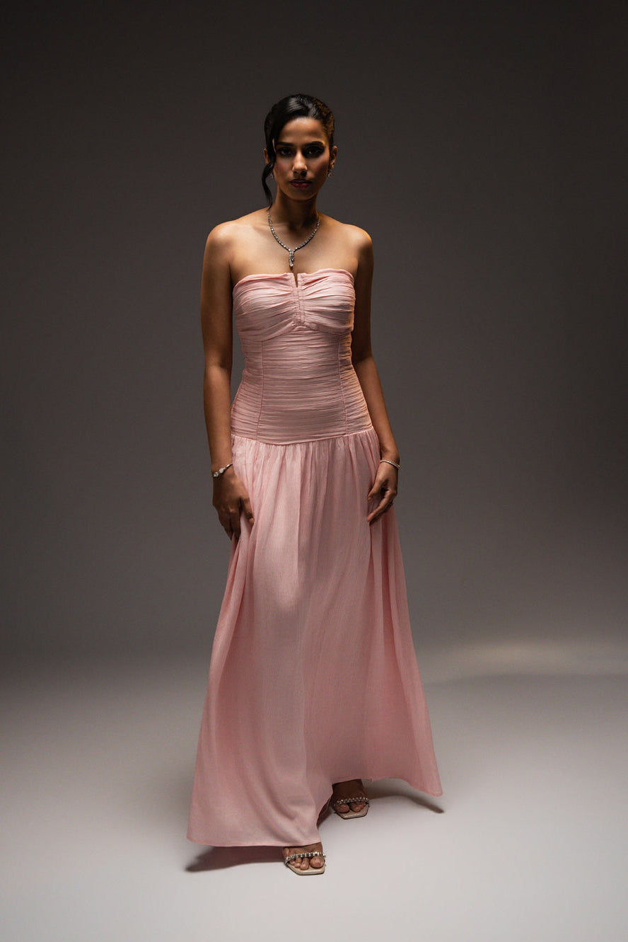 sweetheart neckline of star gazer