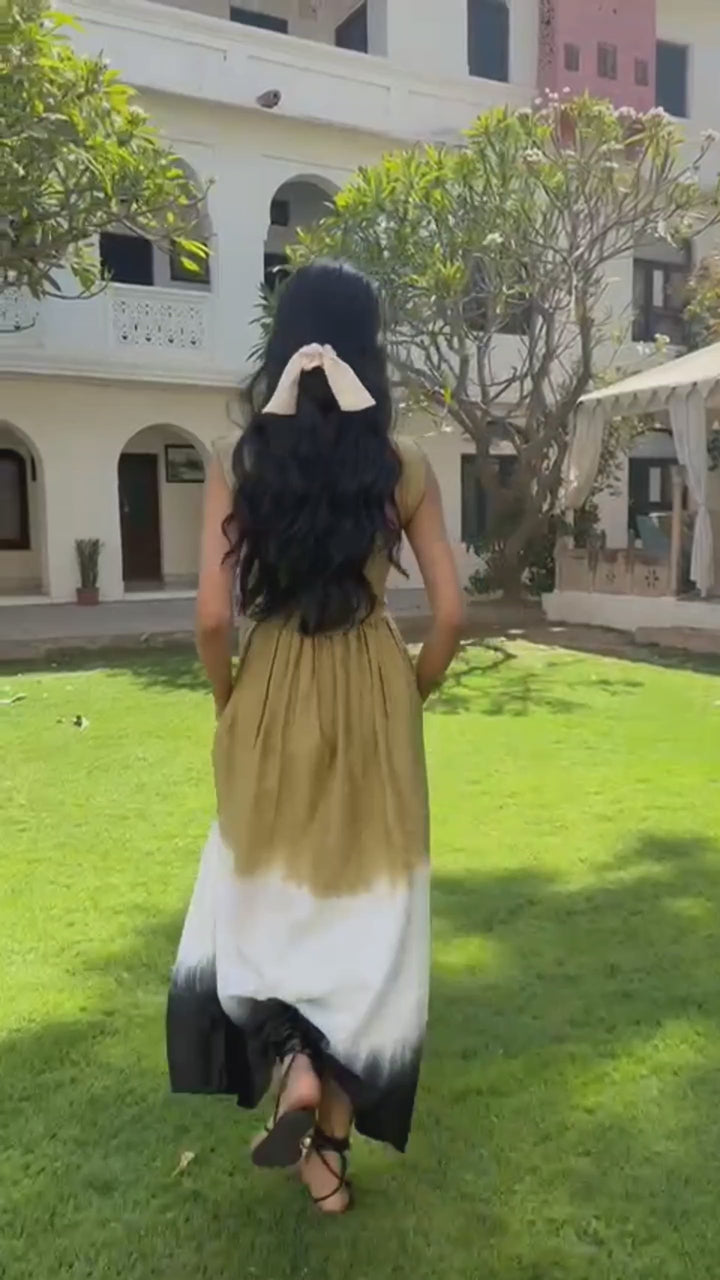 Meera Midi