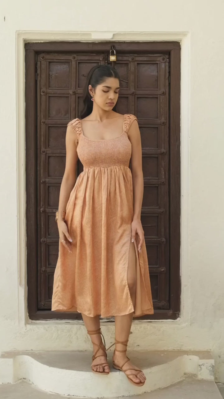 Saira Midi